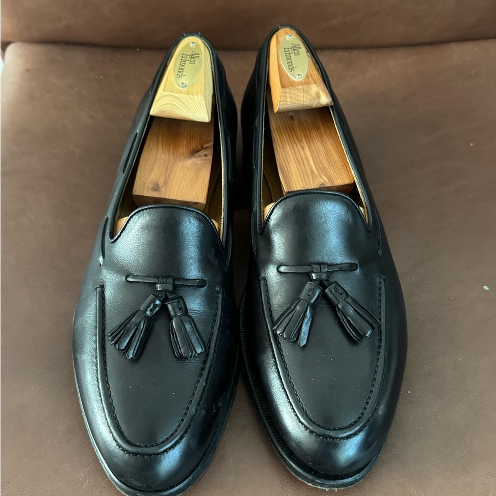 Suitsupply Black Leather Tassel Loafers